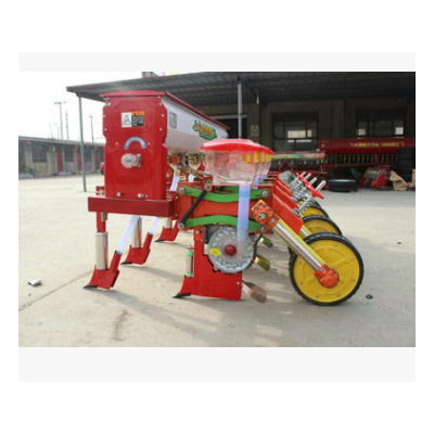 拖拉機帶玉米播種機 廠家直供玉米精播機