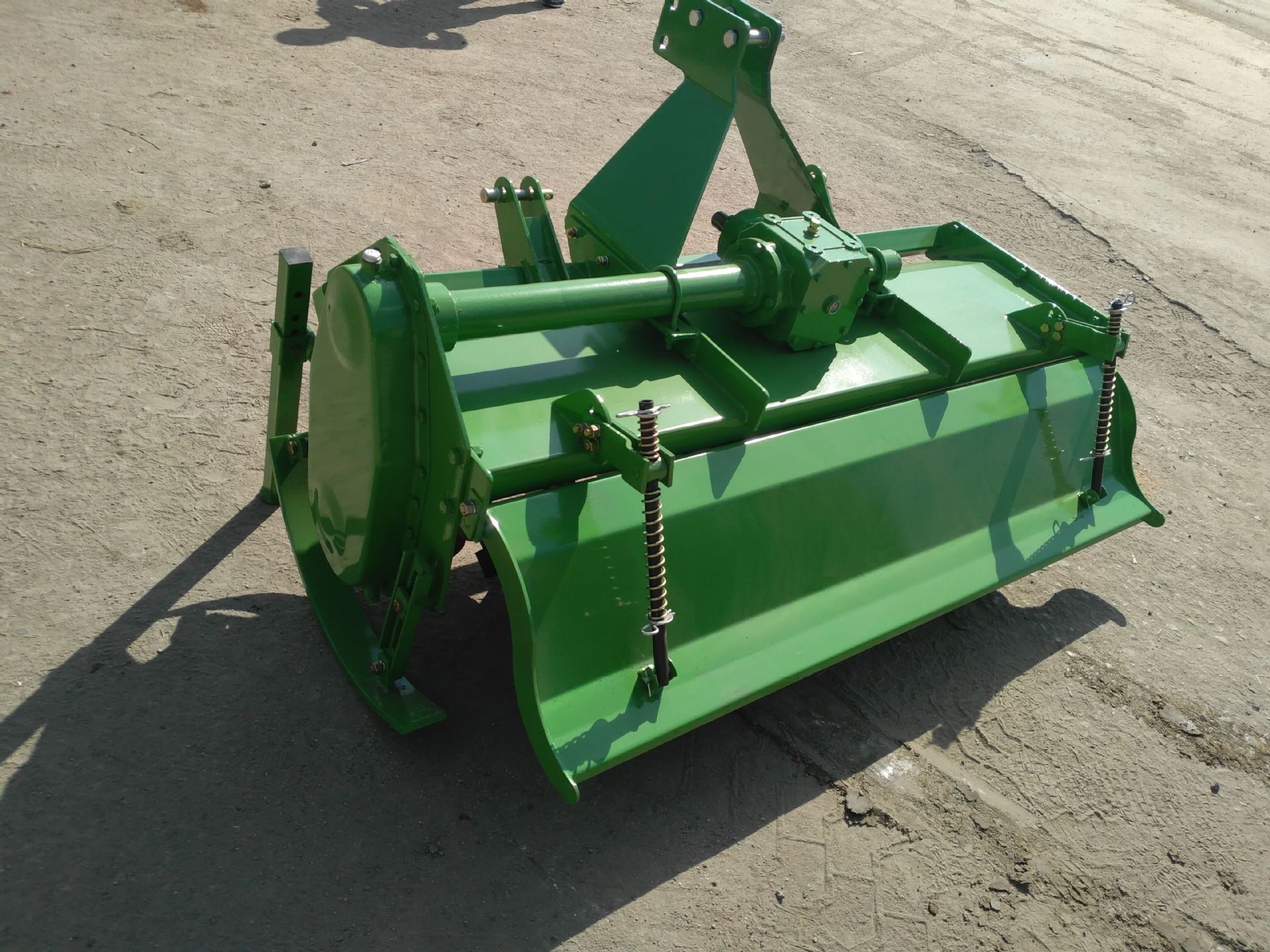 1GLN-160側(cè)傳旋耕機