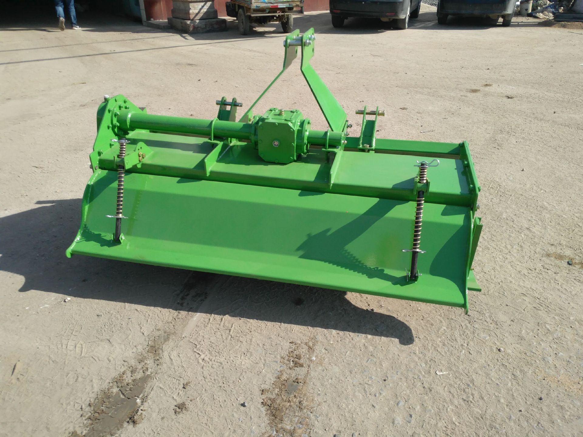 1GLN-160側(cè)傳旋耕機