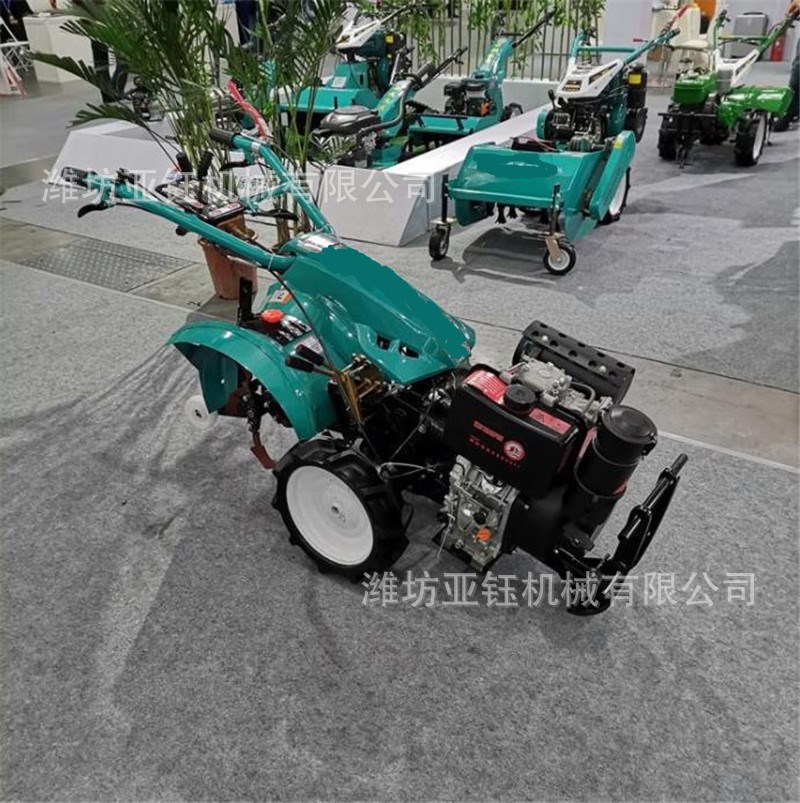 四驅(qū)微耕機(jī)22