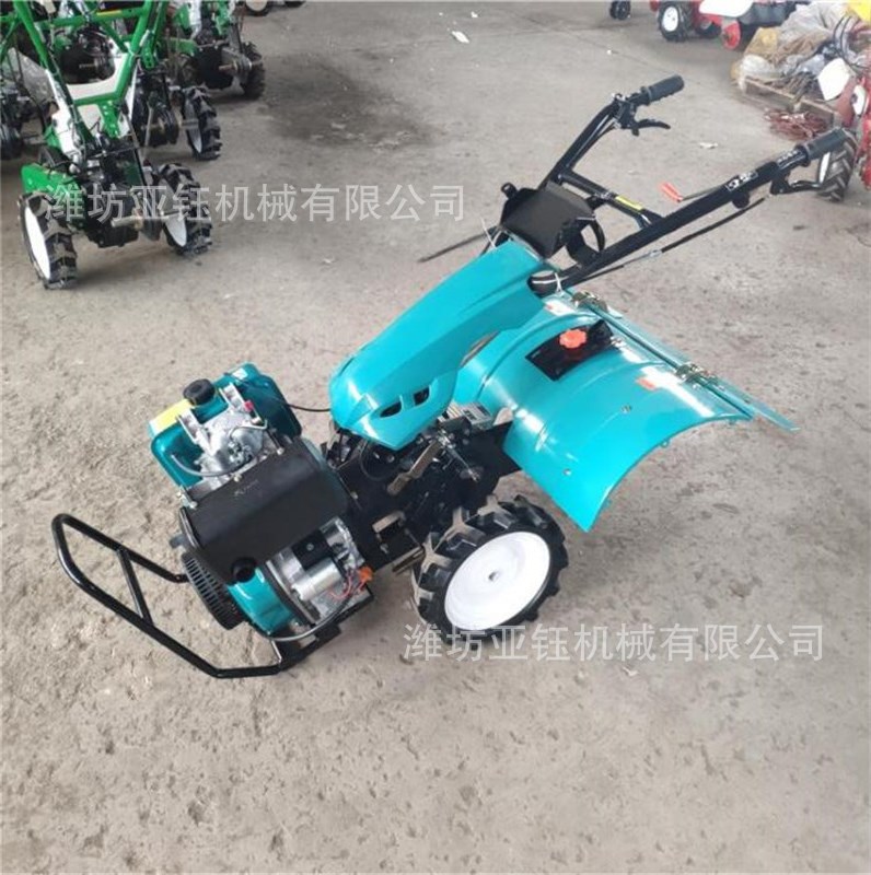 四驅(qū)微耕機(jī)23