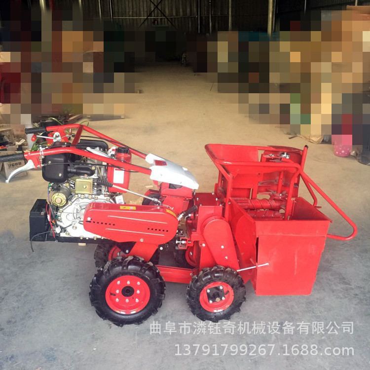 山地玉米收獲機