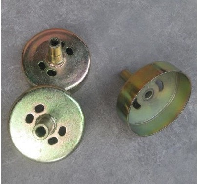 割草機(jī)配件離合盤割灌機(jī)收割機(jī)打草機(jī)被動(dòng)盤離合器盤離合杯離合碟