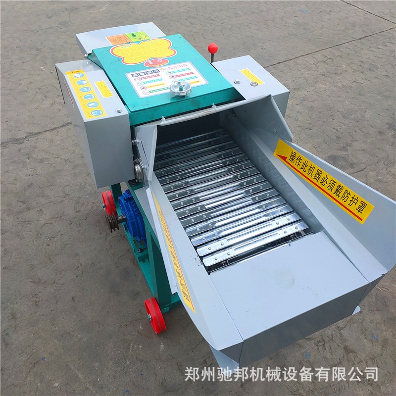 供應(yīng)小型秸稈鍘草柔絲機移動式家用養(yǎng)殖飼料粉碎機