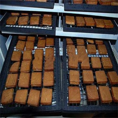 食品廠香腸煙熏爐 臘腸煙熏爐設(shè)備加工 銘威機械煙熏爐