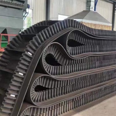 大傾角輸送帶 礦用耐高溫 橡膠材質(zhì) 輸送距離較短場(chǎng)合 支持定制