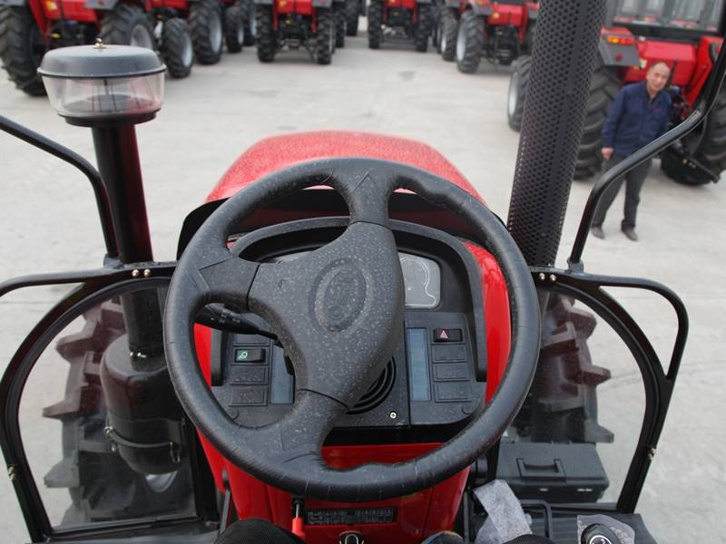 東方紅LY1100輪式拖拉機(jī)