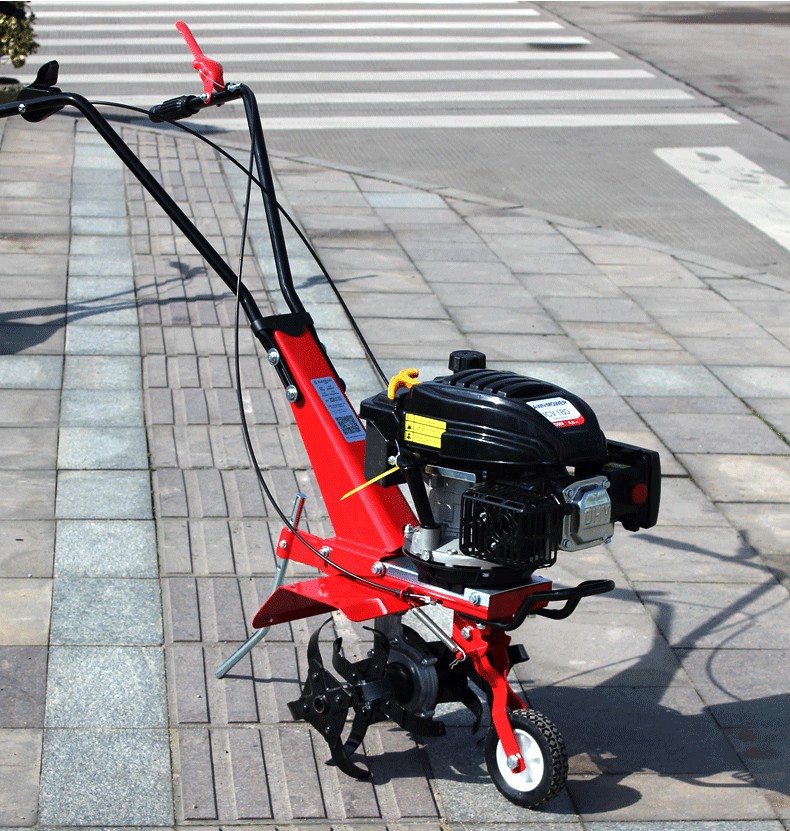 廠家直銷(xiāo)四沖程汽油微耕機(jī)小型家用大棚果園松土除草機(jī)農(nóng)用打田機(jī)