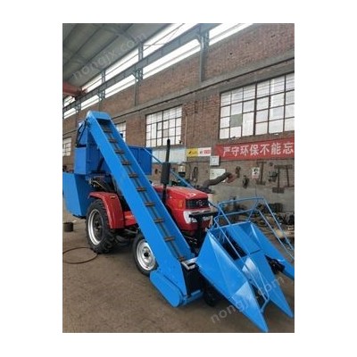 兩行玉米收割機
