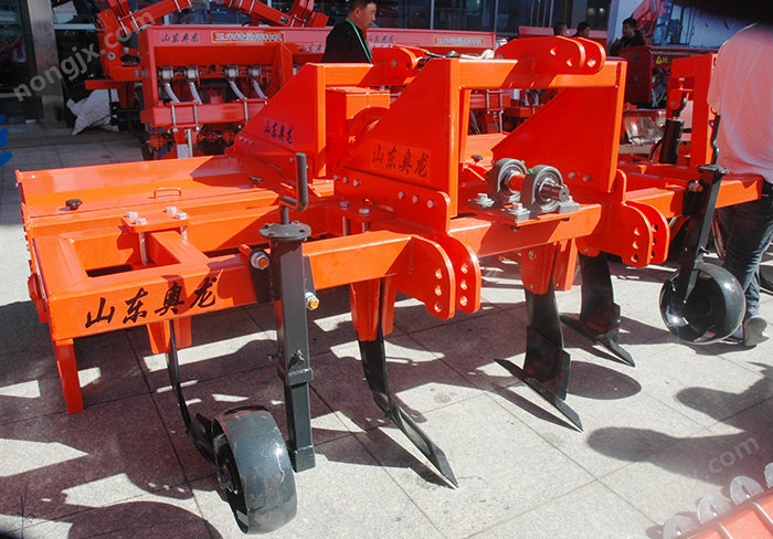山東奧龍1SZL-310深松整地聯合作業機