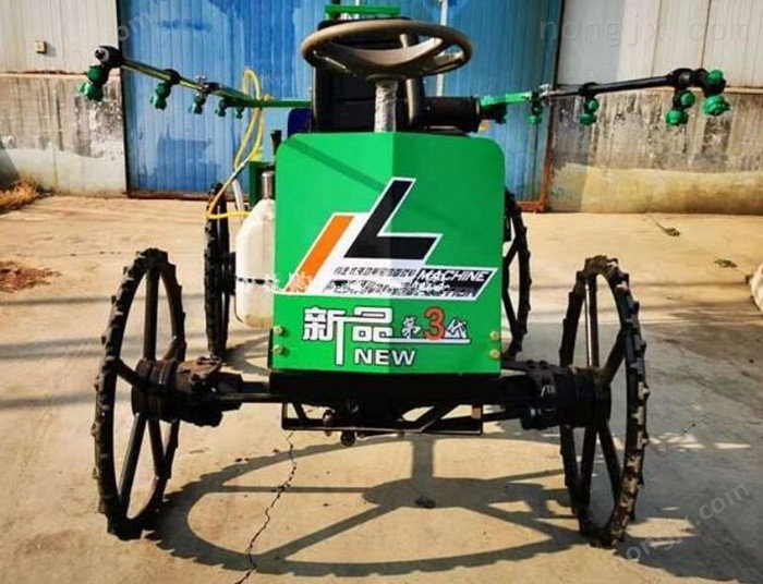 歐尚3WPZ-135自走式噴桿式噴霧機