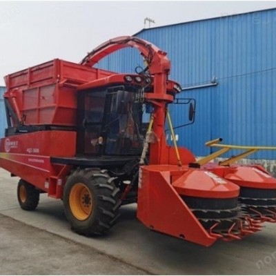 原陽(yáng)偉凡4QZ-2600自走式青飼料收獲機(jī)